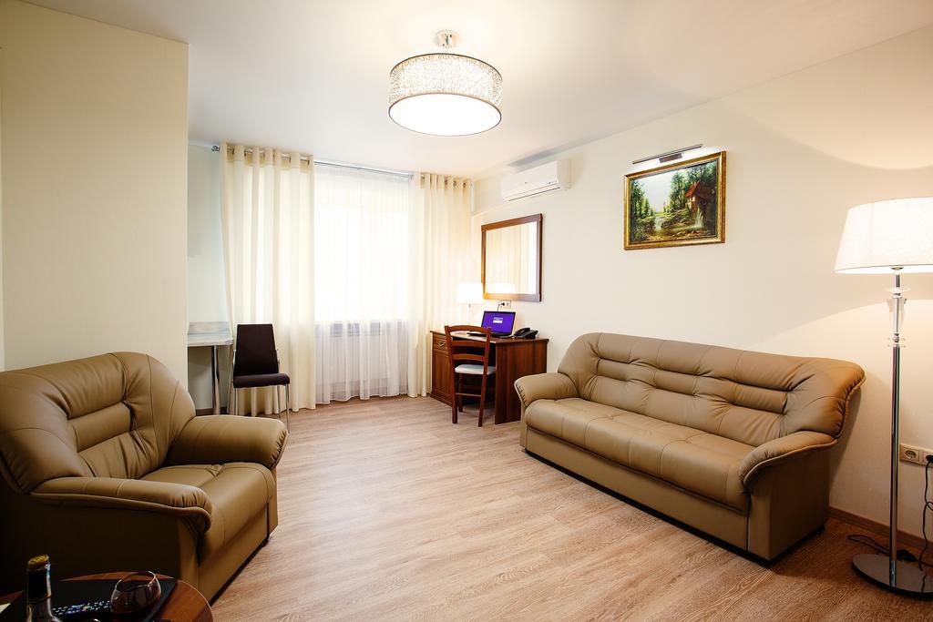 Apart-Hotel Vegus Uralsk Oda fotoğraf